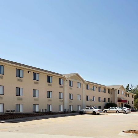 מלון Super 8 By Wyndham Lincoln North מראה חיצוני תמונה