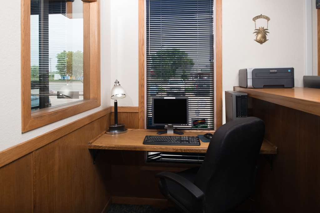 מלון Super 8 By Wyndham Lincoln North מתקנים תמונה