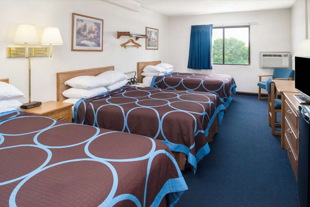 מלון Super 8 By Wyndham Lincoln North חדר תמונה