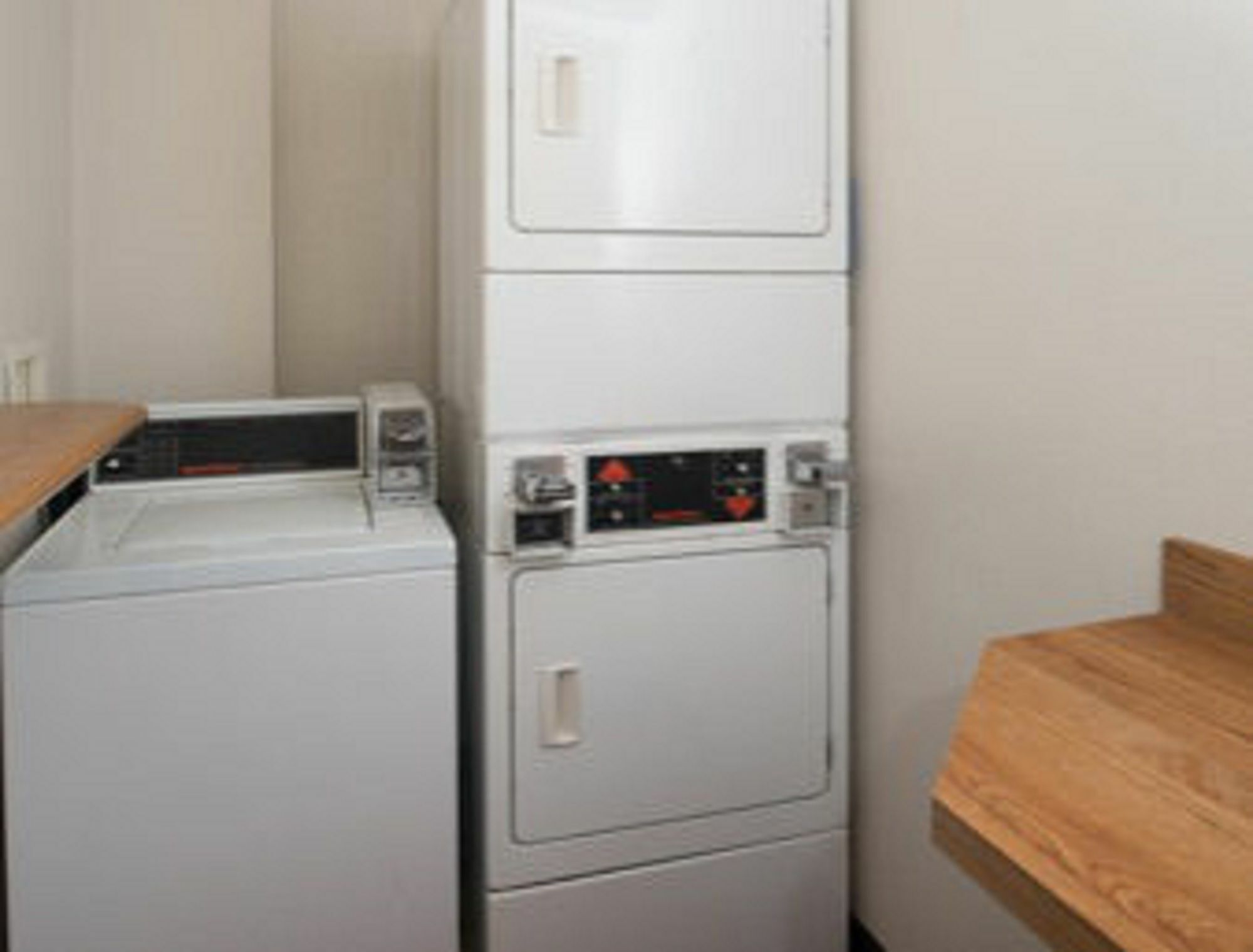 מלון Super 8 By Wyndham Lincoln North מראה חיצוני תמונה
